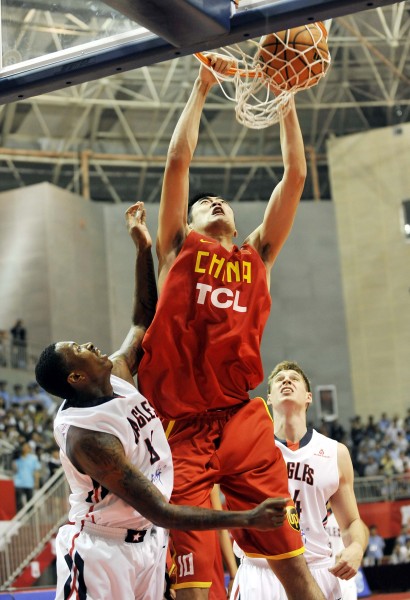 詹姆斯26+7+10无缘今日最佳球员！因为布克24+6+9逆天三分绝杀