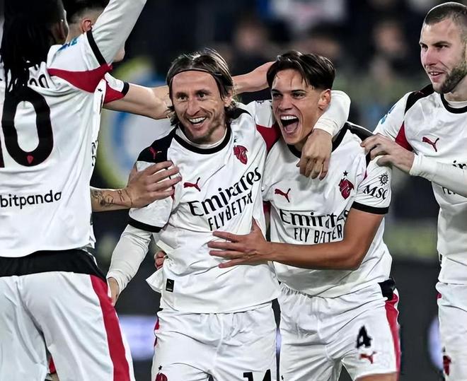 刘炜下课后，新疆积极联系格兰，若签约有望改变防守困境！