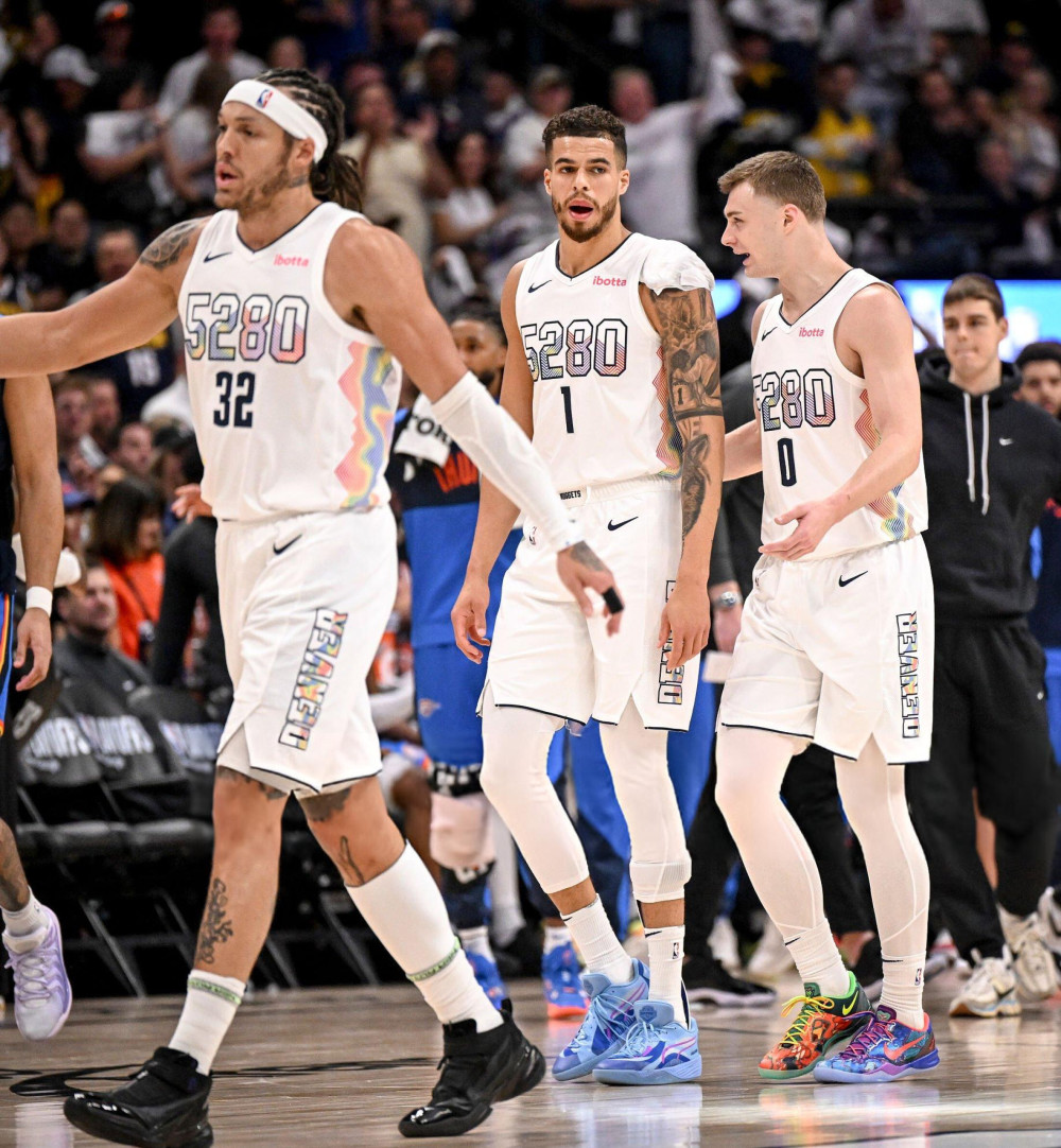 马奎尔单季 70 轰壮举令世界震惊，尽管该纪录几年后便被邦兹打破