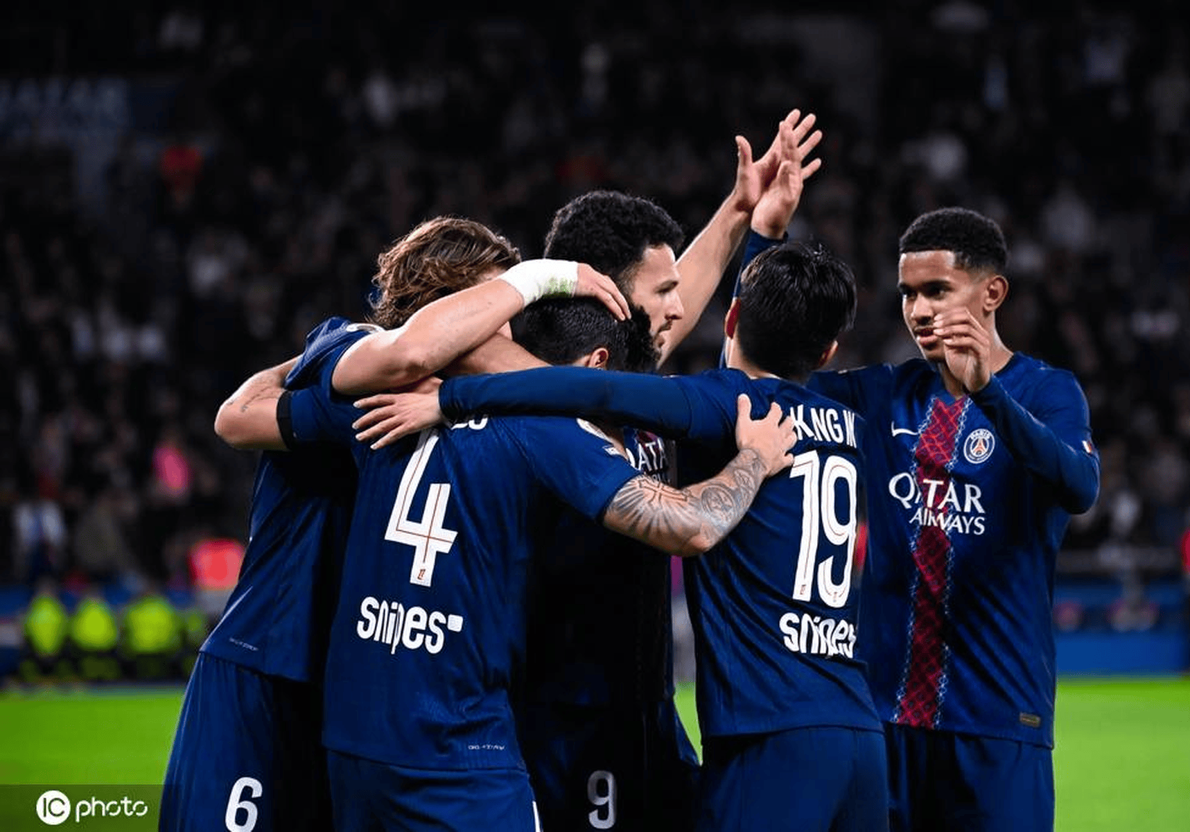 半场战报：阿联酋1-1伊拉克，卢安齐尼奥，阿里-哈马迪破门