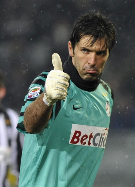 湖人连胜后，詹姆斯重点强调两大要点，雷迪克坦率点评，东契奇展现高情商