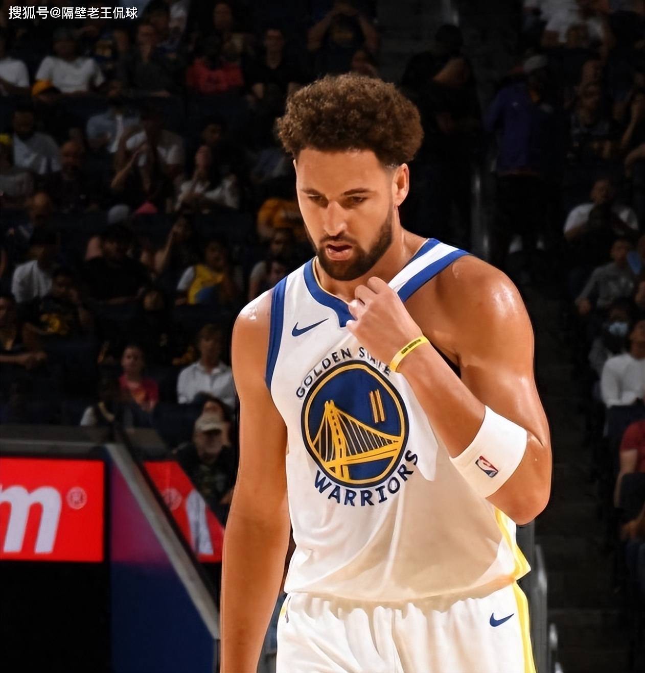 国家德比皇马2-1巴萨5分领跑 近6轮巴萨比皇马多拿9分反超4分